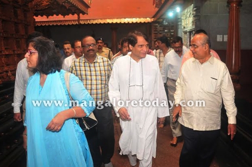 Suresh Prabhu 1